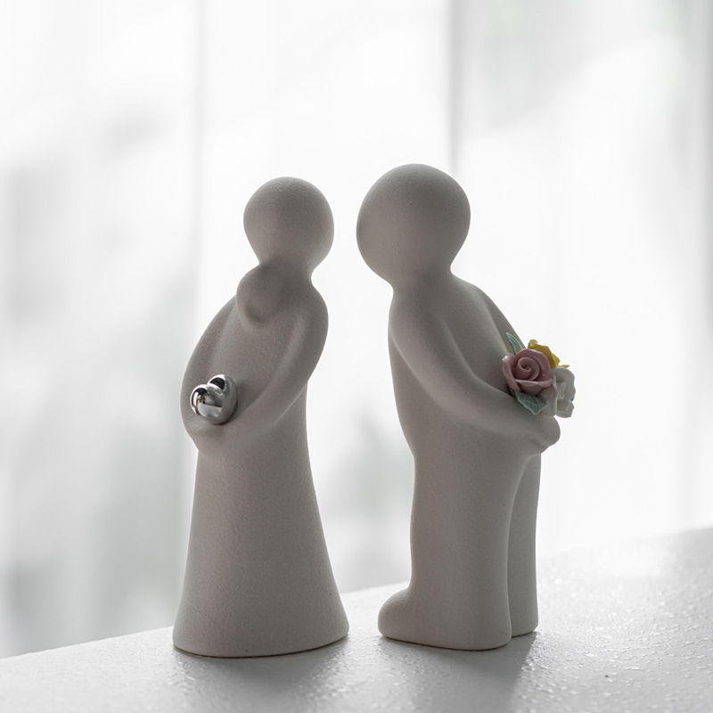 Simple light luxury ceramic couple character home decoration ceramic abstract wedding gift