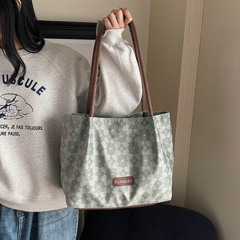 Summer large capacity high-quality commuting tote bag women's fashionable flower shoulder bag